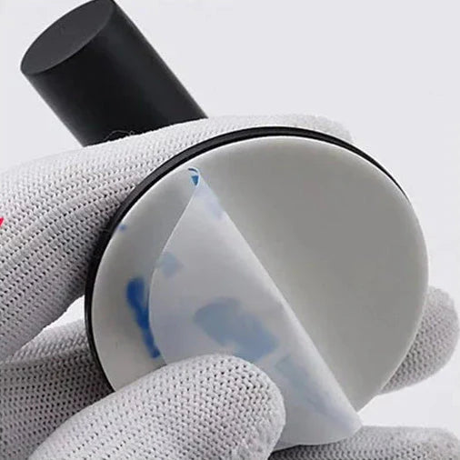 Ganchos Adesivos de Inox na cozinha segurando utensílios