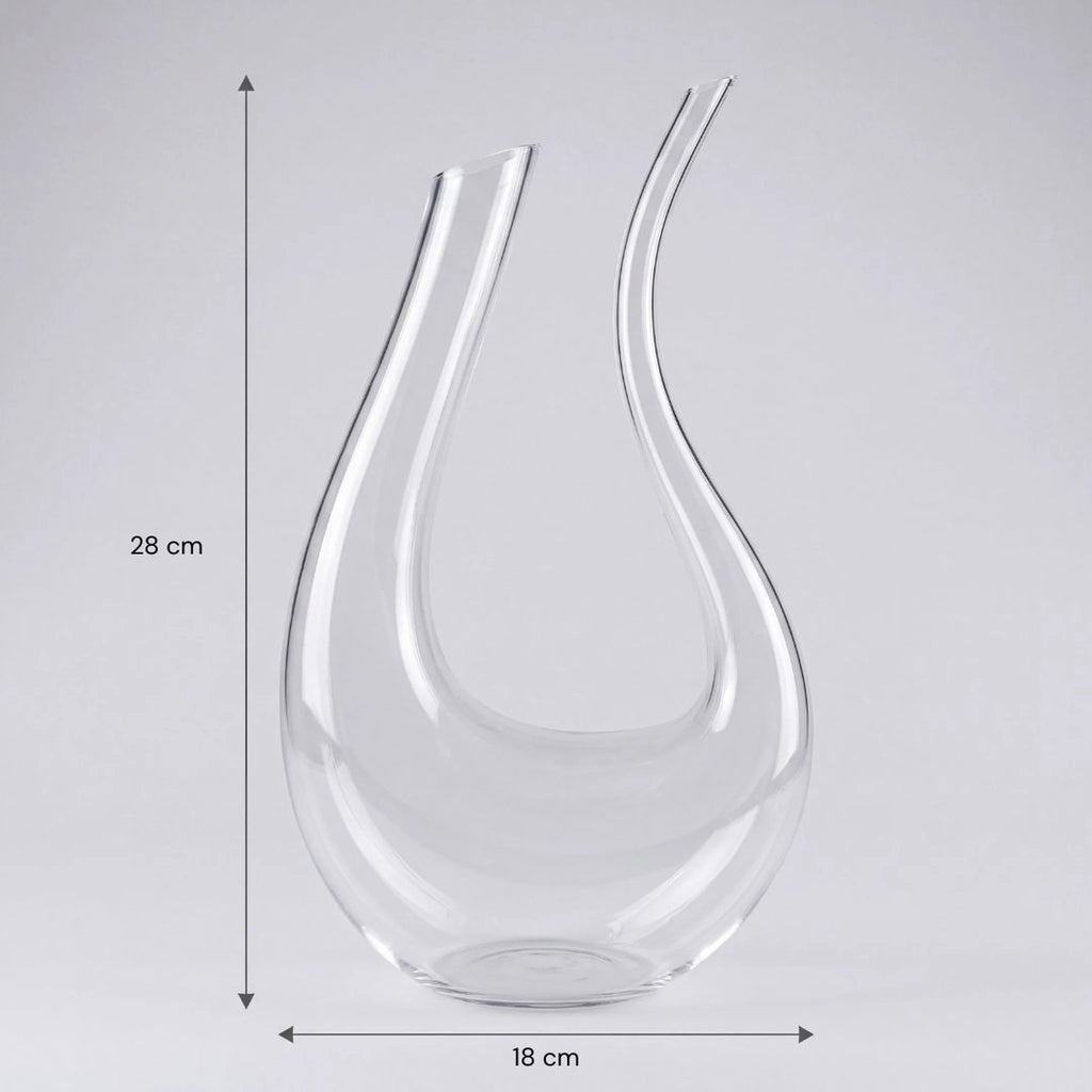 Decanter Sinuoso aerador em cristal com linhas de dimensão mostrando 28 cm de altura e 18 cm de largura